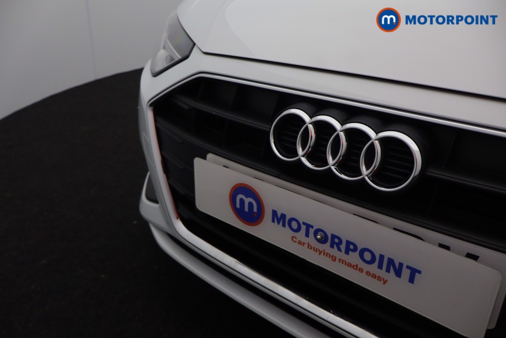 Audi A4 Technik Automatic Petrol Saloon - Stock Number (1597929) - 32nd supplementary image