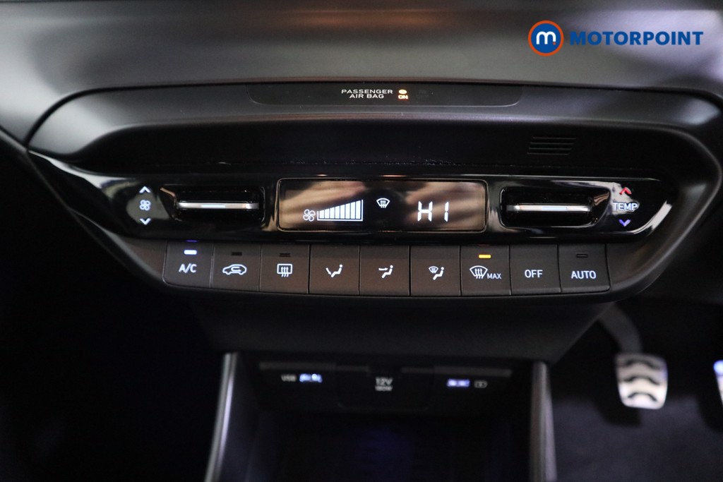 Hyundai Bayon Premium Manual Petrol SUV - Stock Number (1597982) - 7th supplementary image