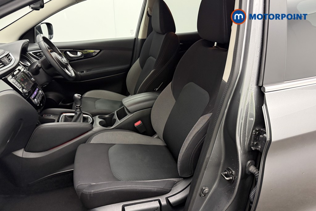 Nissan Qashqai N-Connecta Manual Petrol SUV - Stock Number (1598391) - 2nd supplementary image