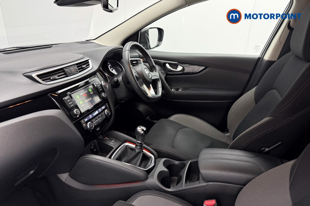 Nissan Qashqai N-Connecta Manual Petrol SUV - Stock Number (1598391) - 3rd supplementary image