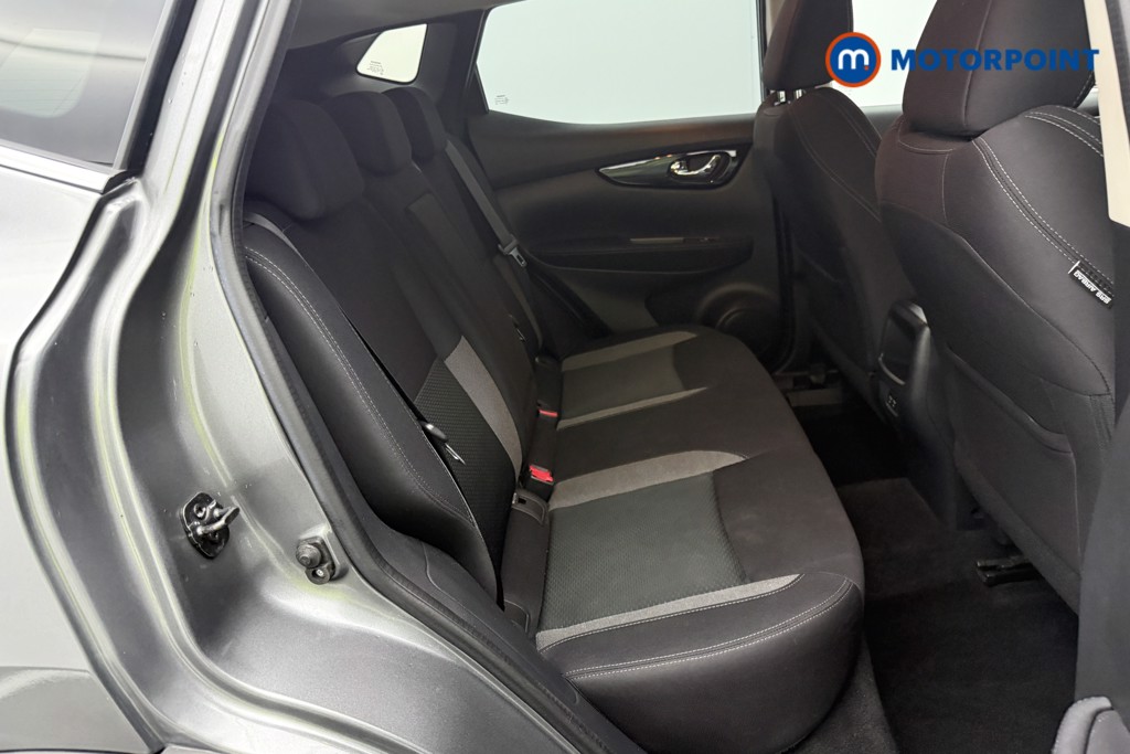 Nissan Qashqai N-Connecta Manual Petrol SUV - Stock Number (1598391) - 14th supplementary image