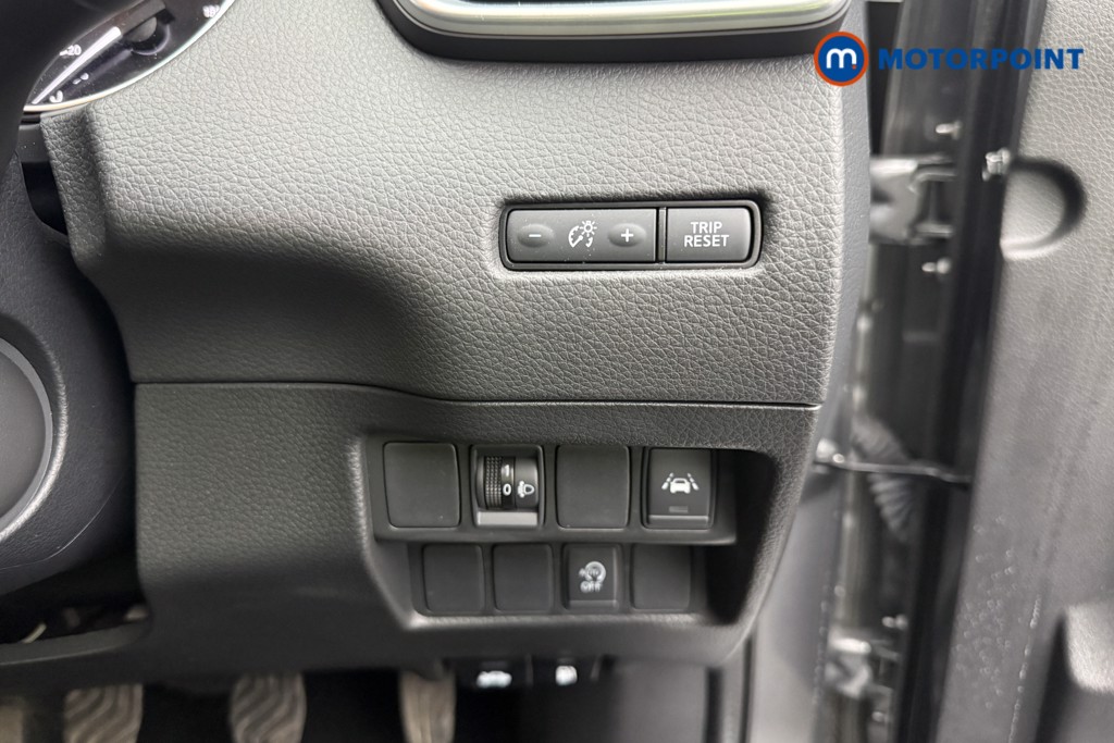 Nissan Qashqai N-Connecta Manual Petrol SUV - Stock Number (1598391) - 22nd supplementary image