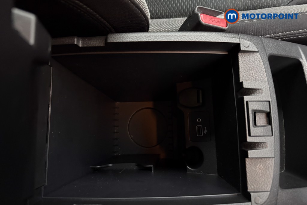 Nissan Qashqai N-Connecta Manual Petrol SUV - Stock Number (1598391) - 23rd supplementary image