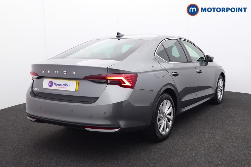 Skoda Octavia Se L Automatic Petrol Hatchback - Stock Number (1598612) - Drivers side rear corner