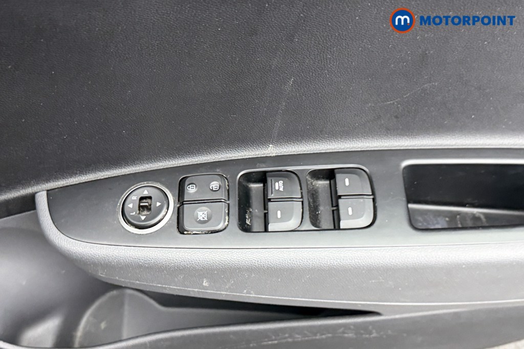 Hyundai I10 Premium Manual Petrol Hatchback - Stock Number (1598632) - 14th supplementary image