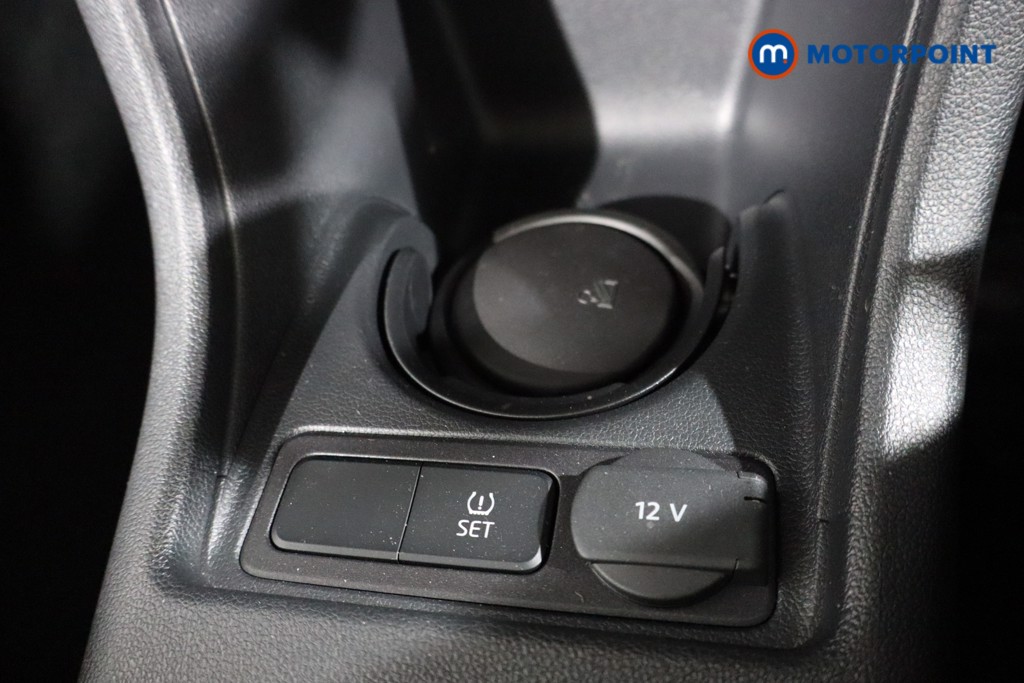Volkswagen UP UP Manual Petrol Hatchback - Stock Number (1598965) - 4th supplementary image