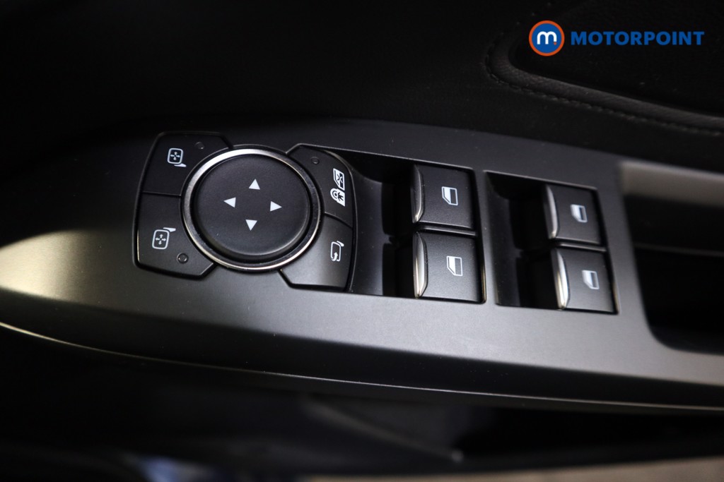 Ford Focus St-Line X Edition Manual Petrol Hatchback - Stock Number (1599175) - 11th supplementary image