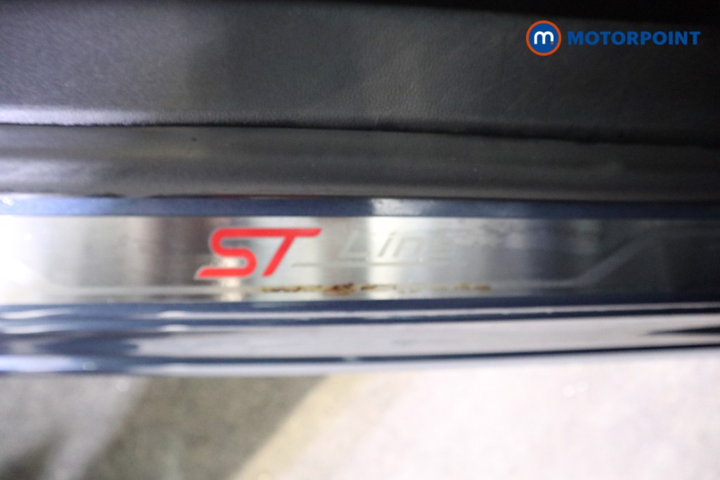 Ford Focus St-Line X Edition Manual Petrol Hatchback - Stock Number (1599175) - 14th supplementary image