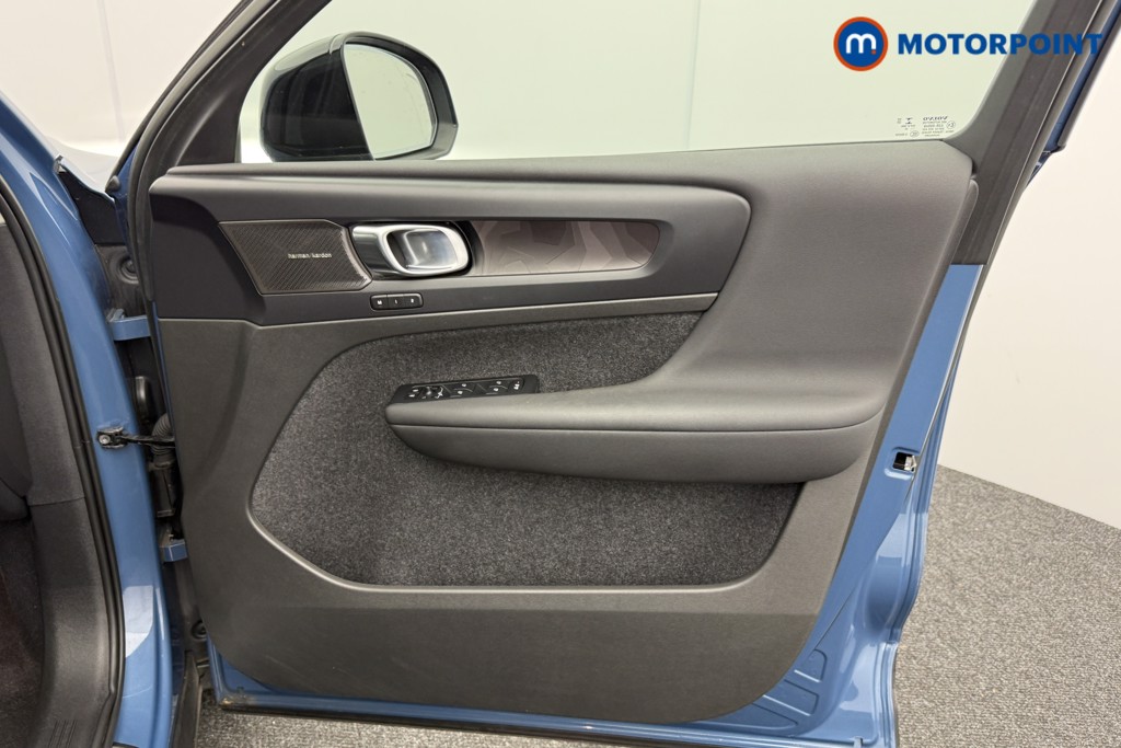 Volvo Xc40 Ultimate Automatic Petrol Plug-In Hybrid SUV - Stock Number (1599524) - 17th supplementary image