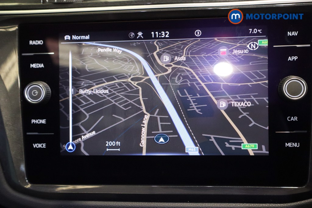 Volkswagen Tiguan R-Line Automatic Petrol SUV - Stock Number (1599777) - 2nd supplementary image