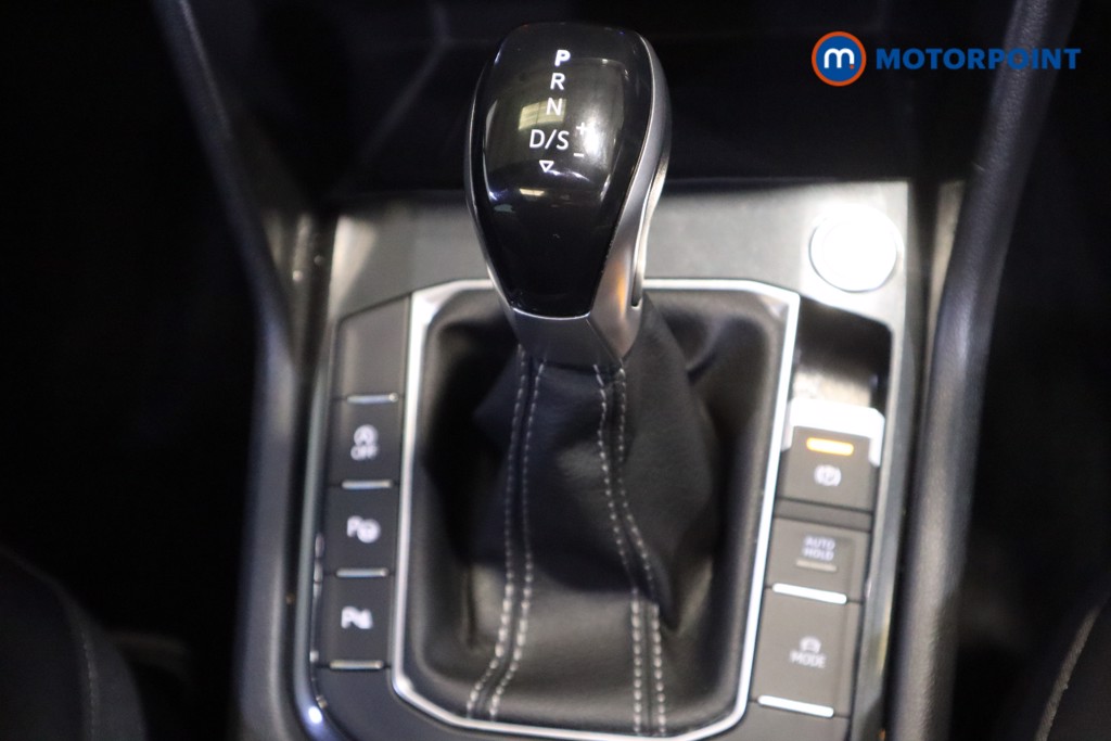 Volkswagen Tiguan R-Line Automatic Petrol SUV - Stock Number (1599777) - 5th supplementary image