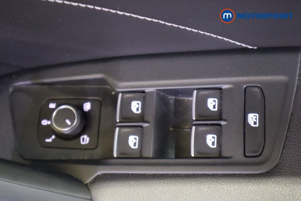 Volkswagen Tiguan R-Line Automatic Petrol SUV - Stock Number (1599777) - 16th supplementary image