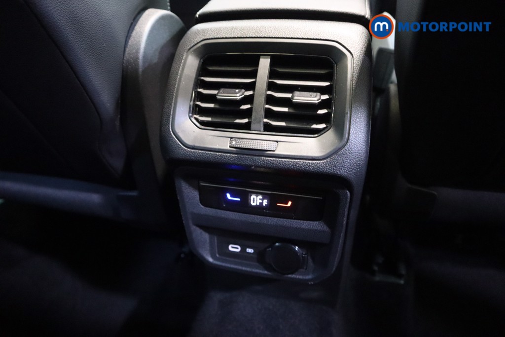 Volkswagen Tiguan R-Line Automatic Petrol SUV - Stock Number (1599777) - 31st supplementary image