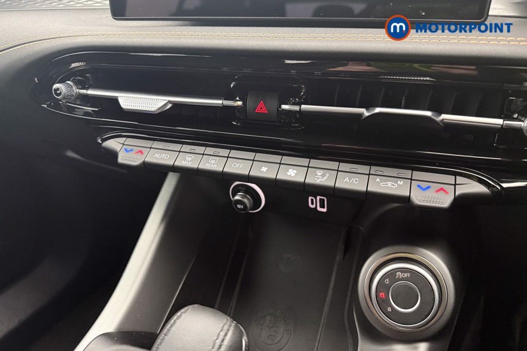 Alfa Romeo Tonale Sprint Automatic Petrol SUV - Stock Number (1599796) - 13th supplementary image