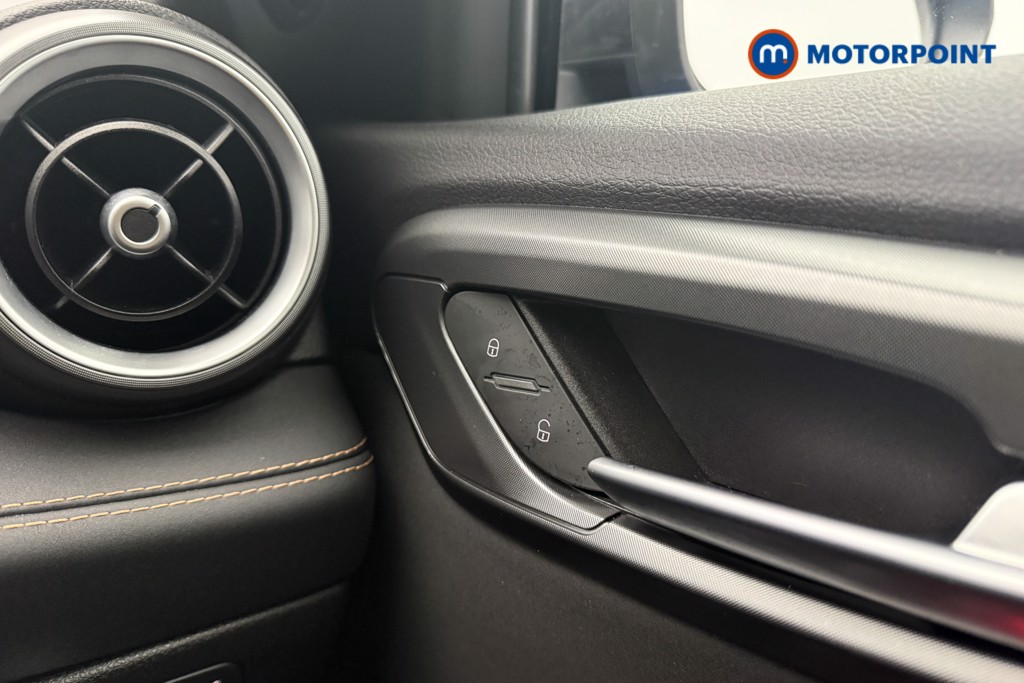 Alfa Romeo Tonale Sprint Automatic Petrol SUV - Stock Number (1599796) - 20th supplementary image