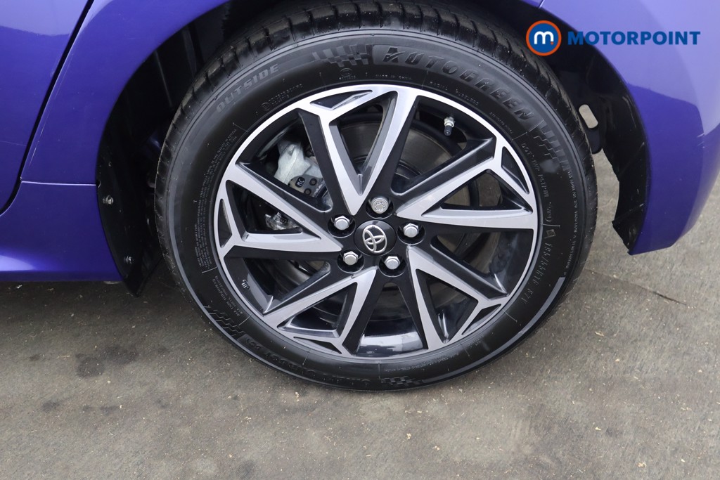 Toyota Yaris Design Automatic Petrol-Electric Hybrid Hatchback - Stock Number (1599987) - 24th supplementary image