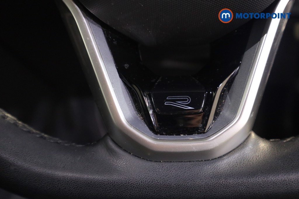 Volkswagen T-Roc R-Line Manual Petrol SUV - Stock Number (1600048) - 7th supplementary image