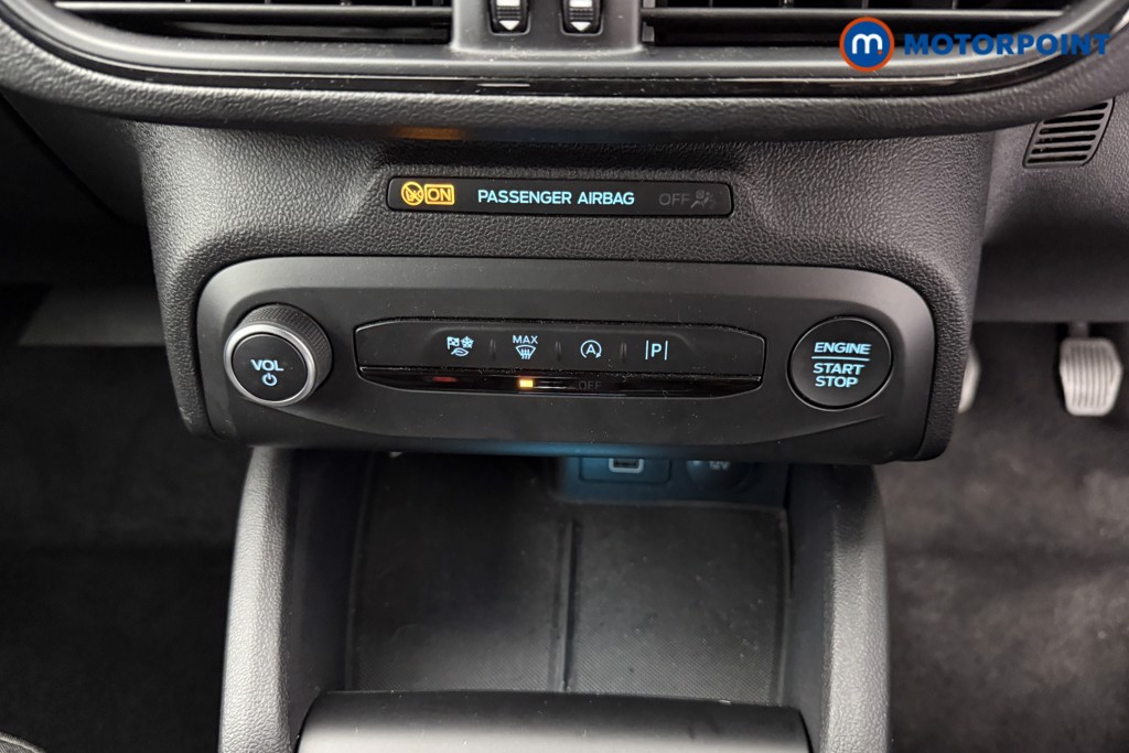 Ford Focus St-Line Manual Petrol Hatchback - Stock Number (1600301) - 10th supplementary image