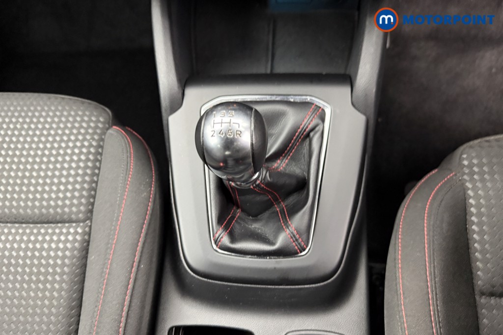 Ford Focus St-Line Manual Petrol Hatchback - Stock Number (1600301) - 11th supplementary image