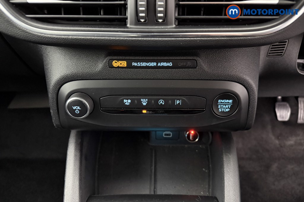 Ford Focus Active Manual Petrol Hatchback - Stock Number (1600302) - 10th supplementary image