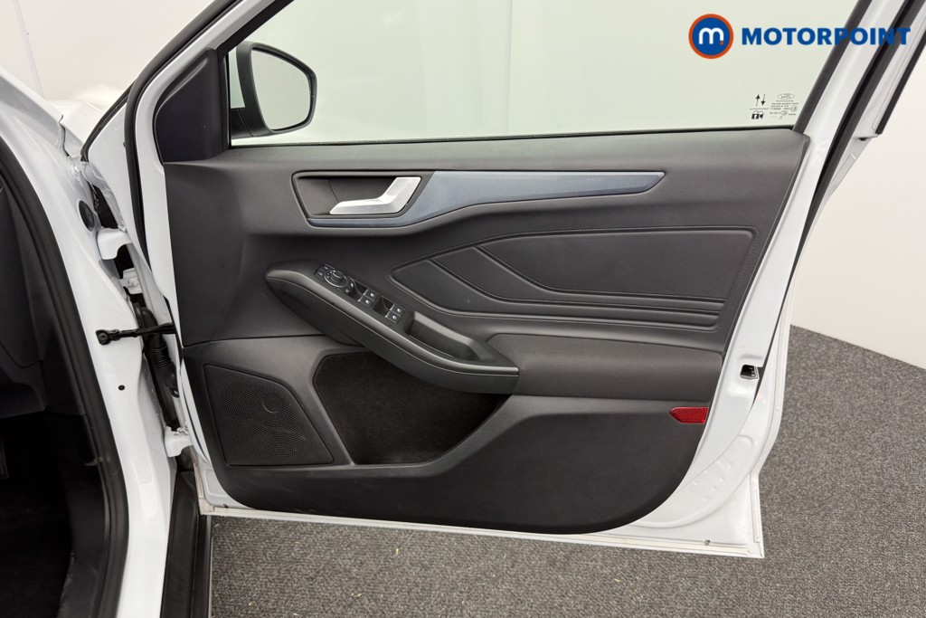 Ford Focus Active Manual Petrol Hatchback - Stock Number (1600302) - 16th supplementary image