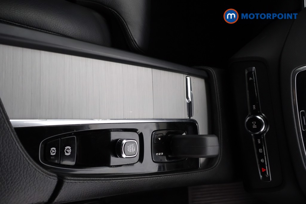 Volvo Xc90 Momentum Automatic Diesel SUV - Stock Number (1560079) - 6th supplementary image