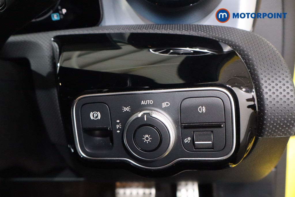 Mercedes-Benz A Class Amg Line Automatic Petrol Hatchback - Stock Number (1570187) - 19th supplementary image