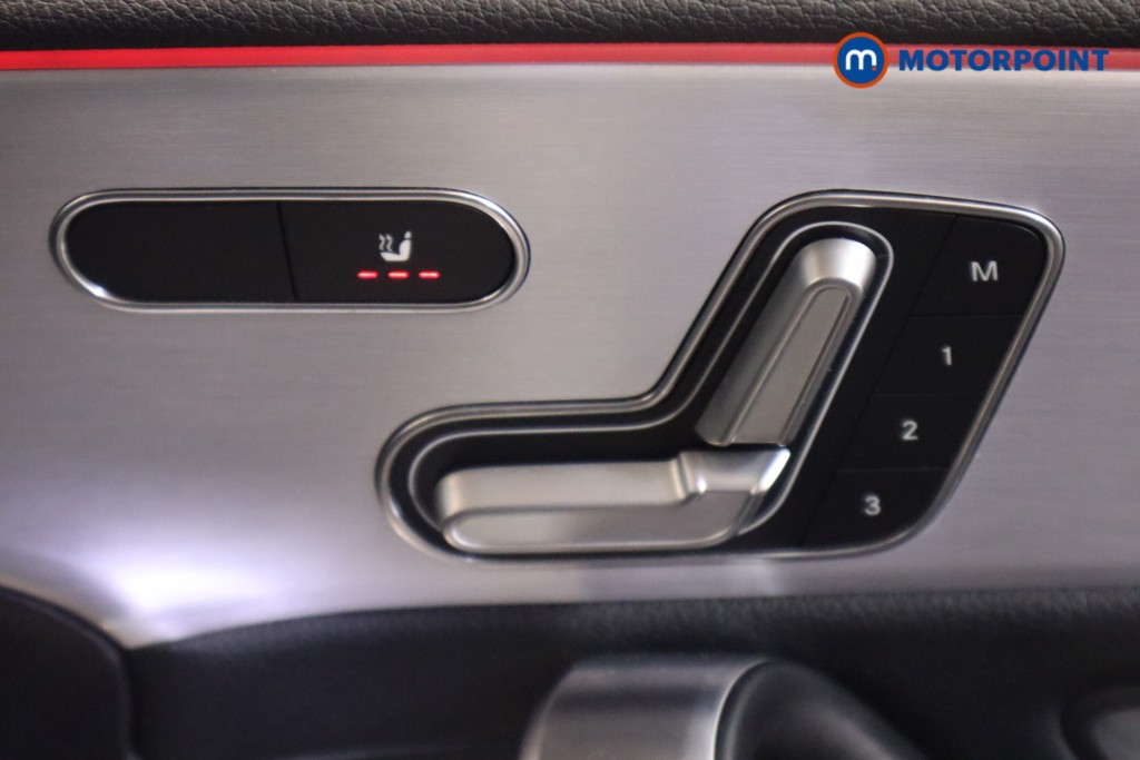 Mercedes-Benz CLA Amg Line Automatic Diesel Estate - Stock Number (1579731) - 16th supplementary image