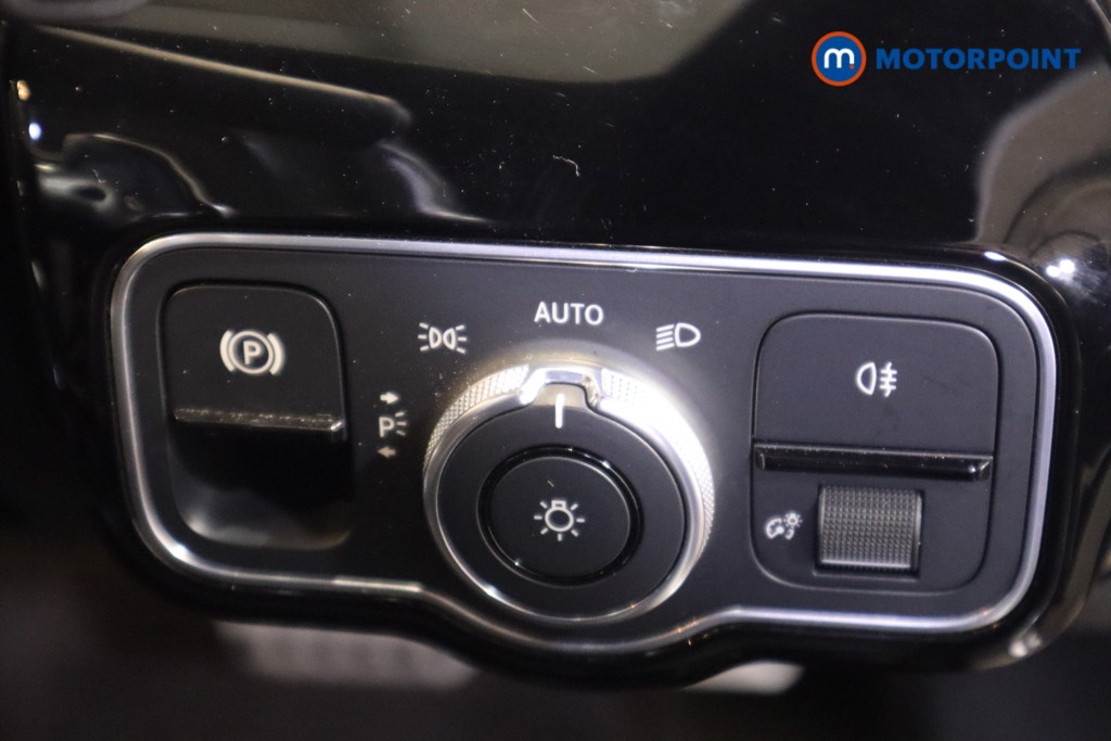 Mercedes-Benz CLA Amg Line Automatic Diesel Estate - Stock Number (1579731) - 17th supplementary image