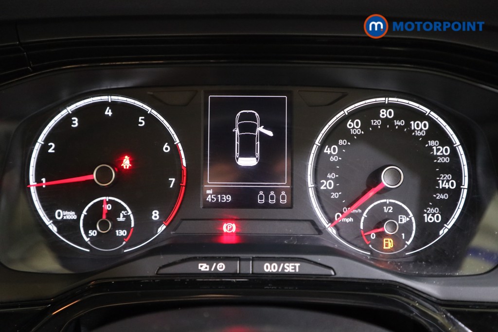Volkswagen Polo Beats Manual Petrol Hatchback - Stock Number (1583950) - 4th supplementary image