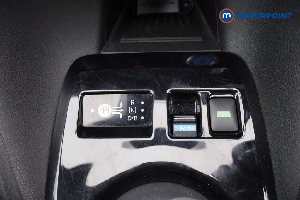 Nissan Leaf N-Connecta Automatic Electric Hatchback - Stock Number (1586944) - 12th supplementary image