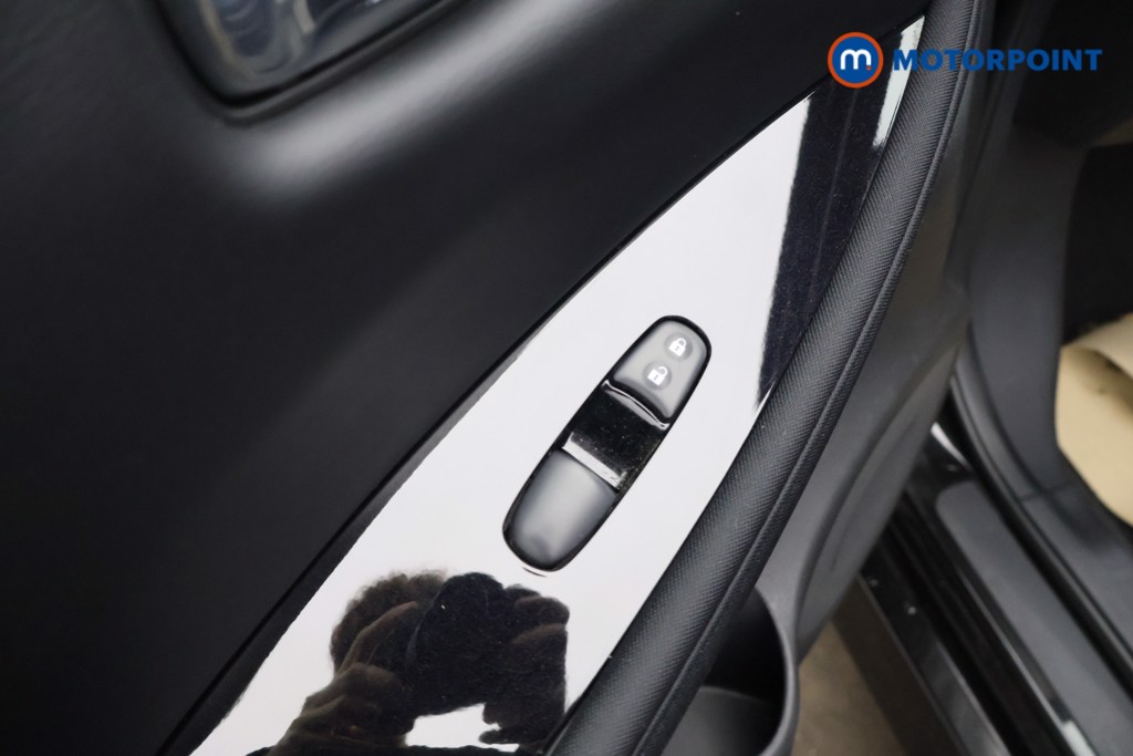 Nissan Leaf N-Connecta Automatic Electric Hatchback - Stock Number (1586944) - 30th supplementary image