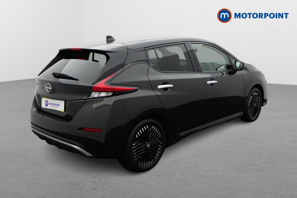 Nissan Leaf N-Connecta Automatic Electric Hatchback - Stock Number (1586944) - Drivers side rear corner