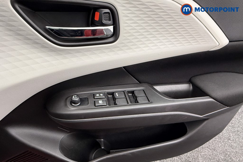 Suzuki Swift Motion Automatic Petrol Hatchback - Stock Number (1588635) - 14th supplementary image