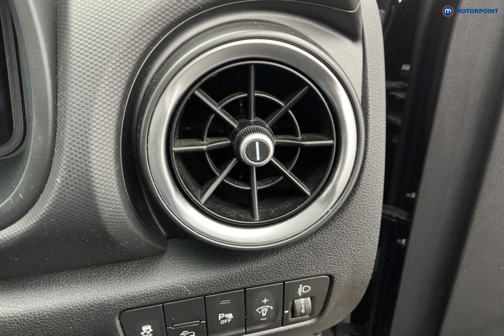 Hyundai Kona Se Connect Manual Petrol SUV - Stock Number (1589397) - 18th supplementary image