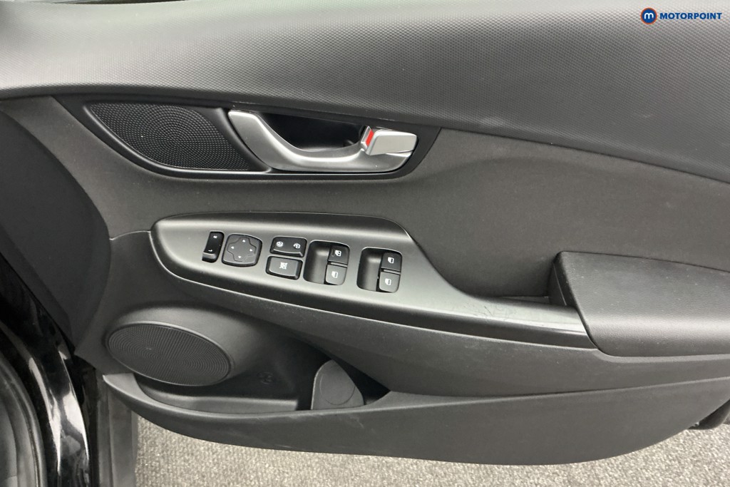 Hyundai Kona Se Connect Manual Petrol SUV - Stock Number (1589397) - 19th supplementary image