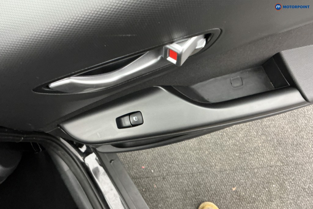 Hyundai Kona Se Connect Manual Petrol SUV - Stock Number (1589397) - 22nd supplementary image