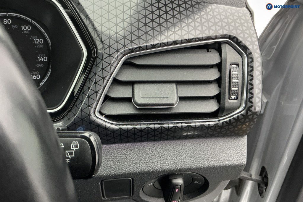 Volkswagen T-Cross SEL Manual Petrol SUV - Stock Number (1589869) - 20th supplementary image