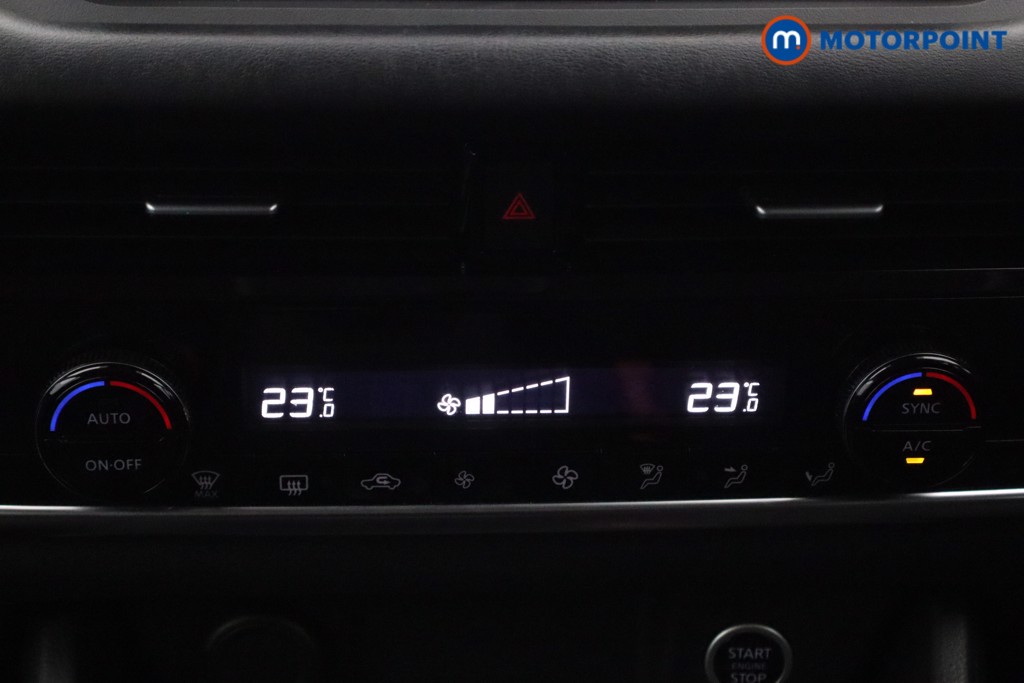 Nissan Qashqai Acenta Premium Automatic Petrol SUV - Stock Number (1590563) - 3rd supplementary image