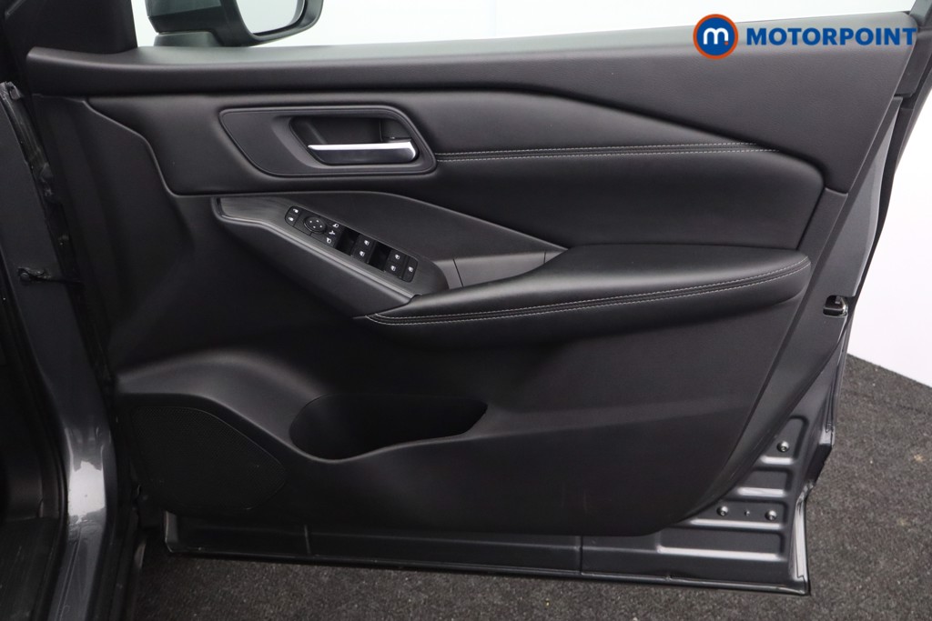 Nissan Qashqai Acenta Premium Automatic Petrol SUV - Stock Number (1590563) - 17th supplementary image