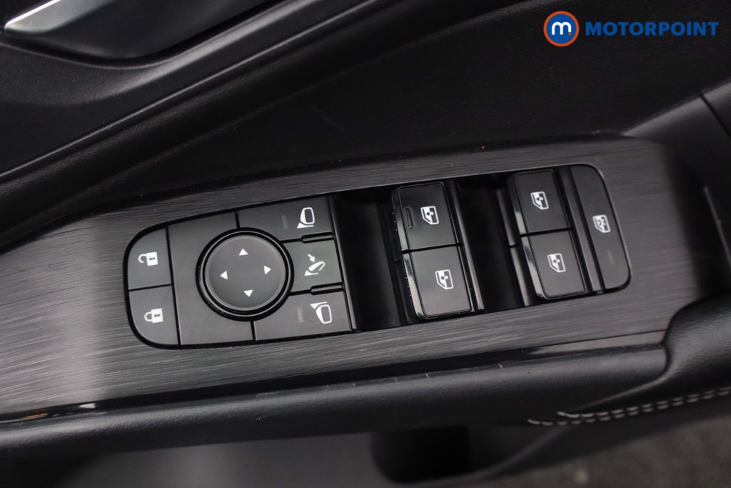 Nissan Qashqai Acenta Premium Automatic Petrol SUV - Stock Number (1590563) - 18th supplementary image