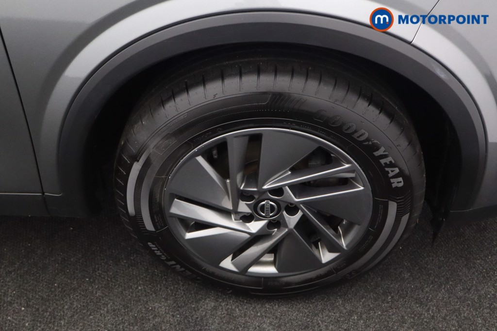 Nissan Qashqai Acenta Premium Automatic Petrol SUV - Stock Number (1590563) - 20th supplementary image