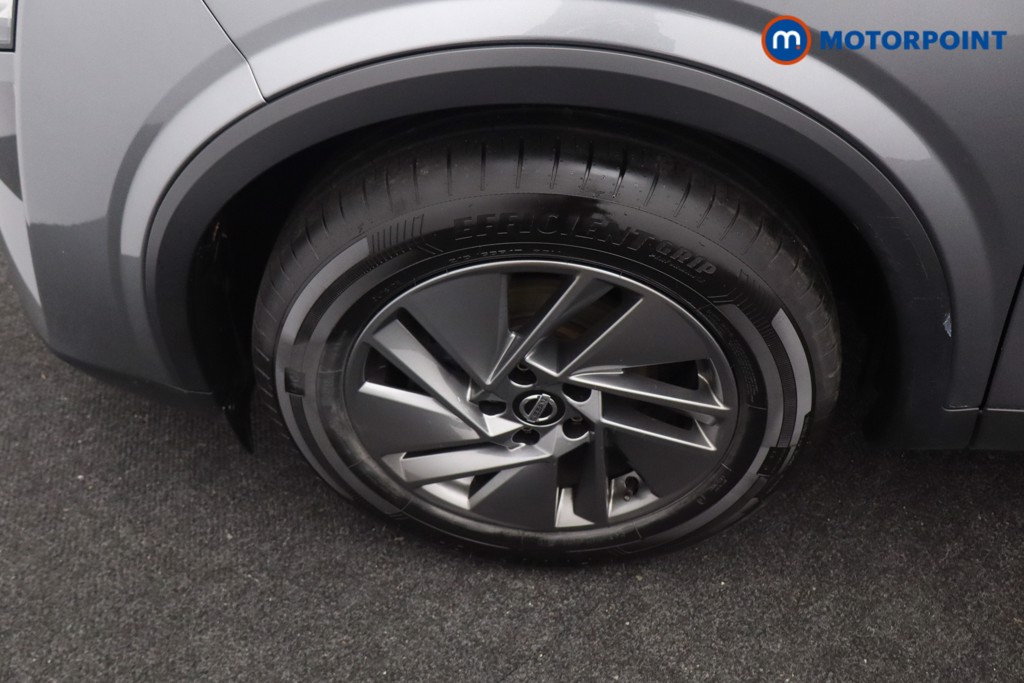 Nissan Qashqai Acenta Premium Automatic Petrol SUV - Stock Number (1590563) - 21st supplementary image