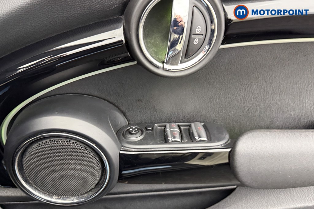 Mini Convertible Cooper S Exclusive Manual Petrol Convertible - Stock Number (1590859) - 14th supplementary image