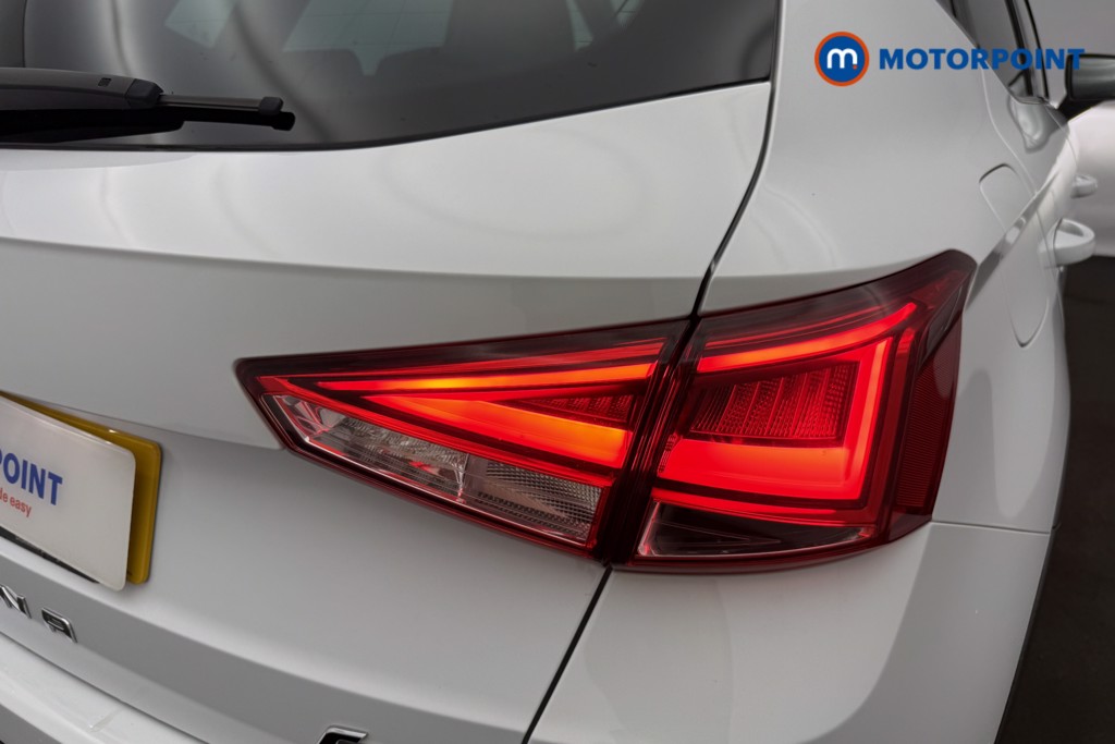 Seat Arona Fr Red Edition Manual Petrol SUV - Stock Number (1591109) - 9th supplementary image