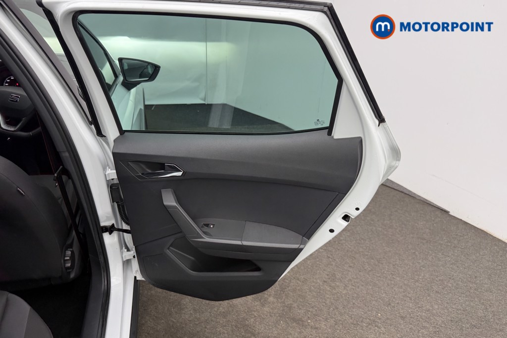 Seat Arona Fr Red Edition Manual Petrol SUV - Stock Number (1591109) - 13th supplementary image