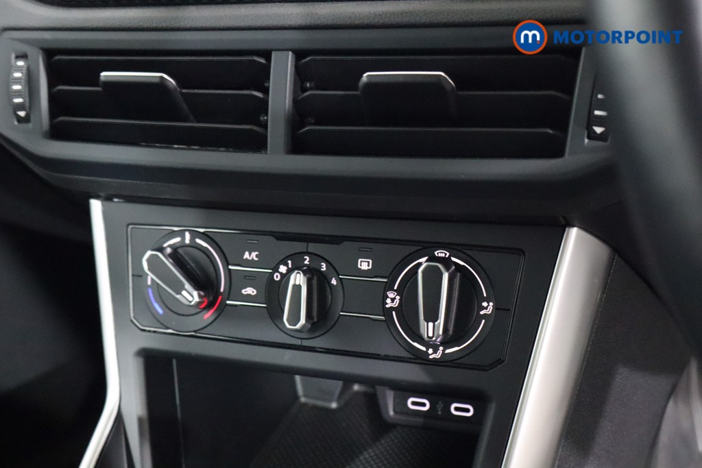 Volkswagen Polo Life Manual Petrol Hatchback - Stock Number (1591900) - 8th supplementary image