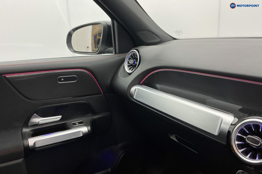 Mercedes-Benz GLB Amg Line Automatic Petrol SUV - Stock Number (1592450) - 17th supplementary image