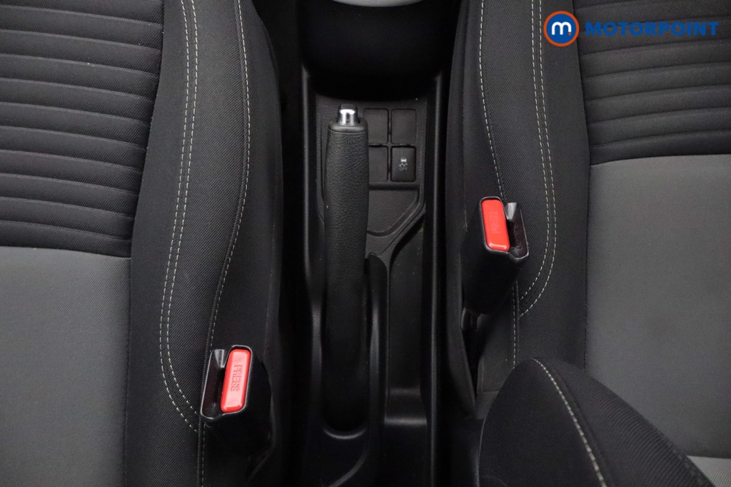 Toyota Yaris Icon Tech Manual Petrol Hatchback - Stock Number (1592881) - 5th supplementary image