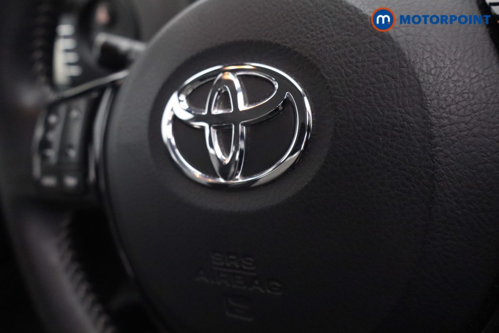 Toyota Yaris Icon Tech Manual Petrol Hatchback - Stock Number (1592881) - 15th supplementary image